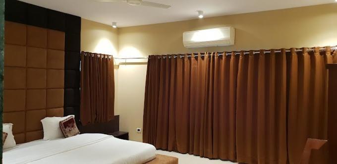 Lion'S Cage Igatpuri Exterior foto